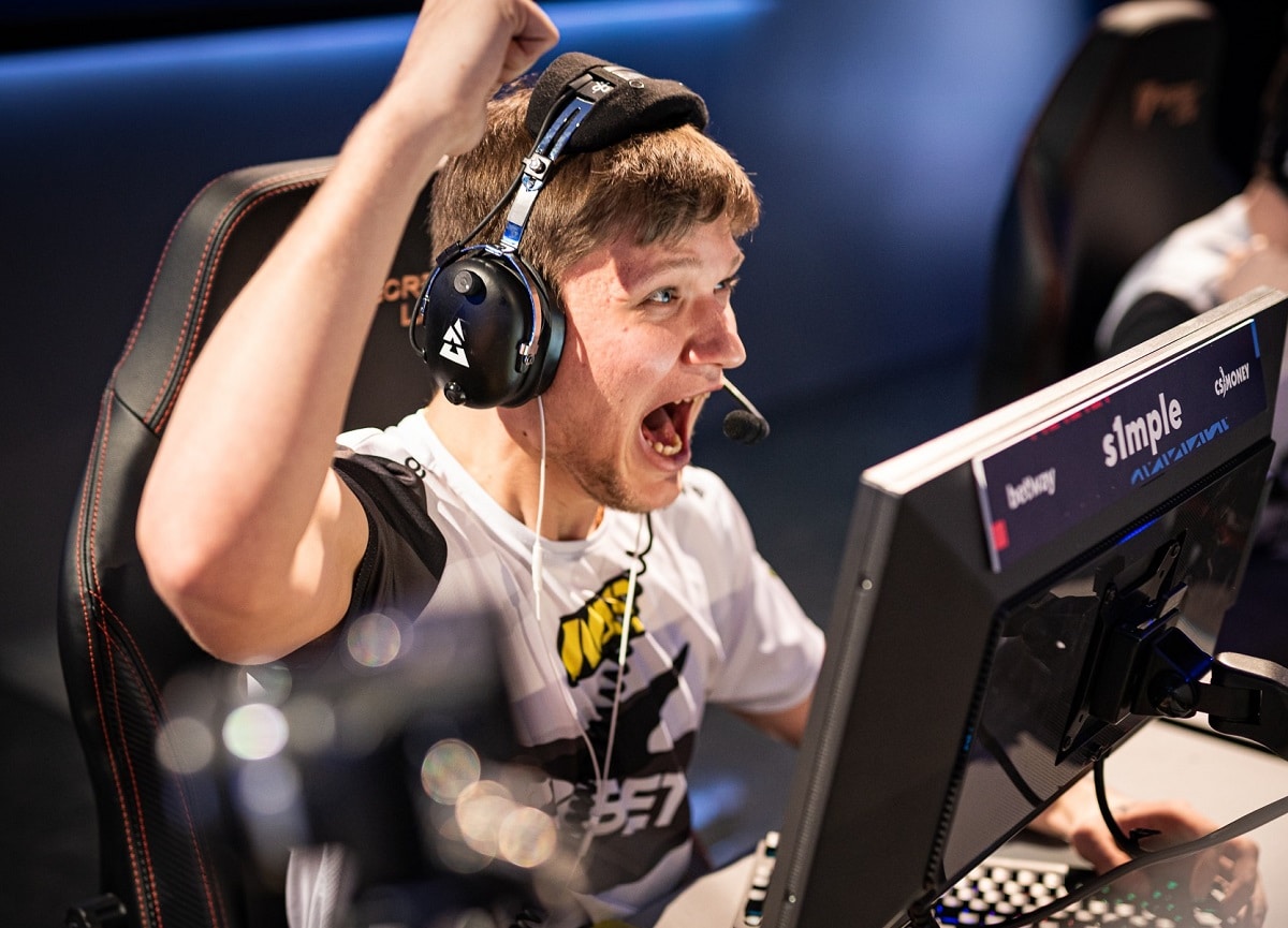 OhnePixel se chystá překonat rekord v otevírání CS:GO beden - OnlyForMen.cz