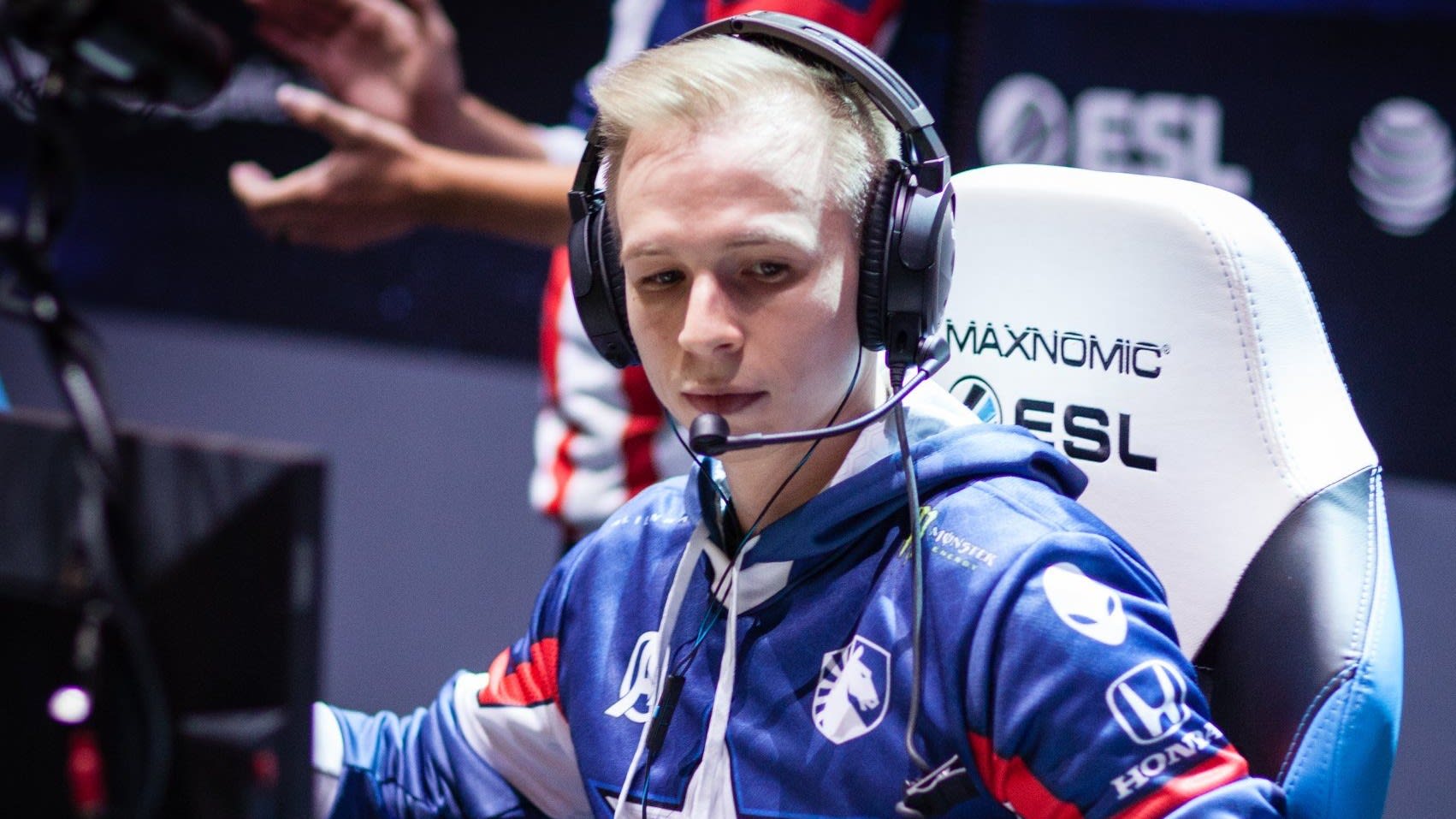 Complexity se nebezpečně blíží do playoffs Counter-Strike majoru ...